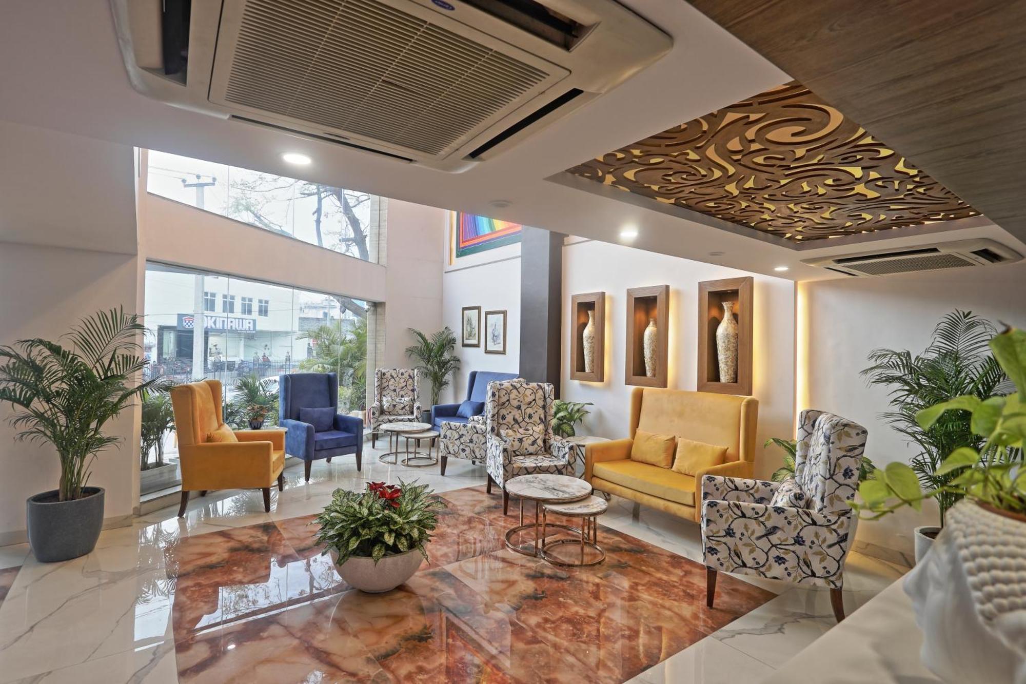 Hotel Oxmo Delhi Airport With Free Airport Transsfer New Delhi Buitenkant foto