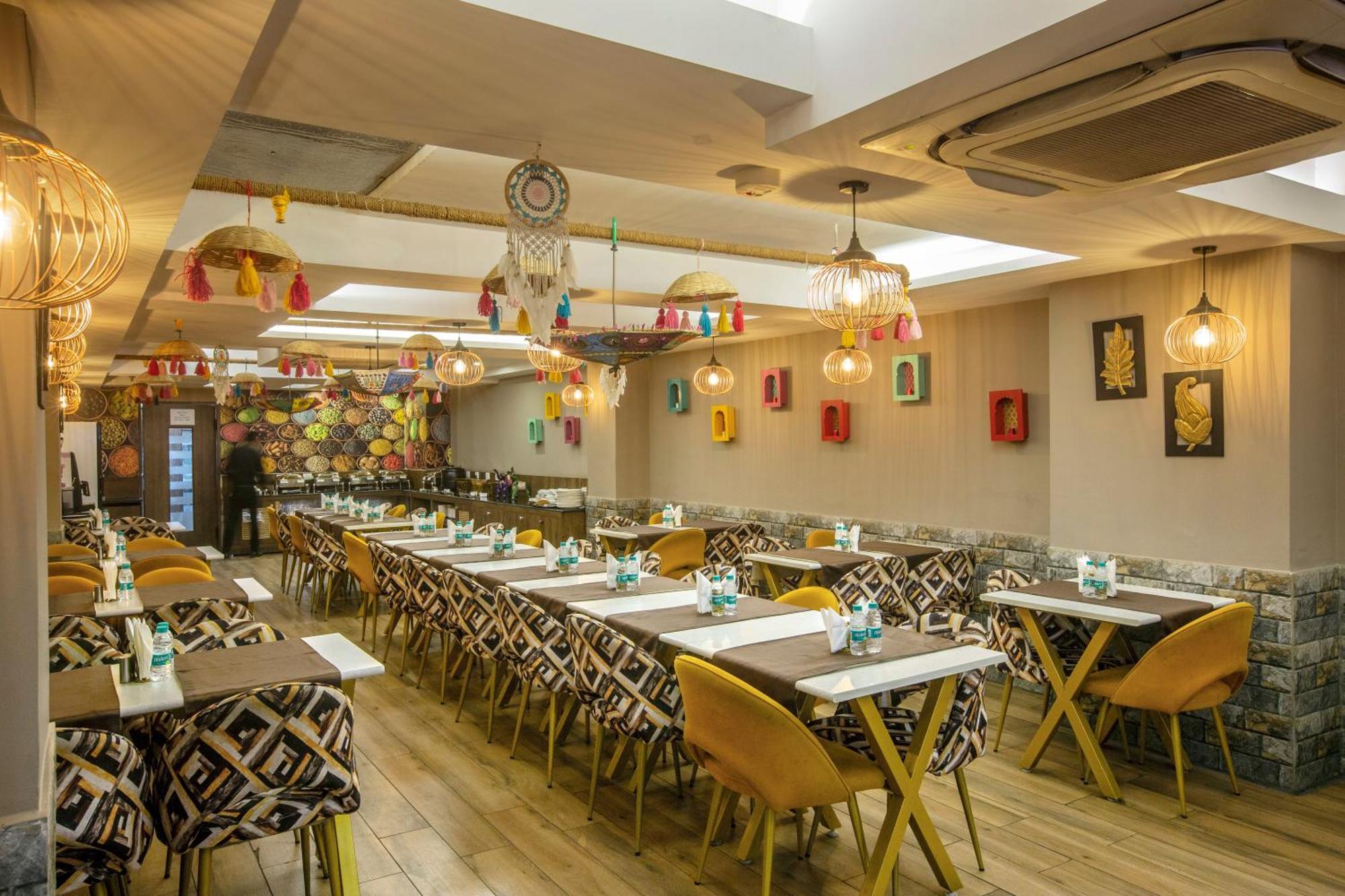 Hotel Oxmo Delhi Airport With Free Airport Transsfer New Delhi Buitenkant foto