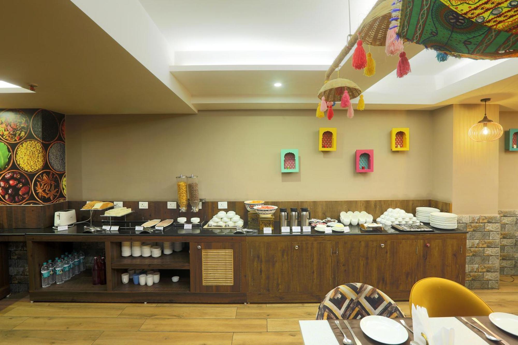 Hotel Oxmo Delhi Airport With Free Airport Transsfer New Delhi Buitenkant foto