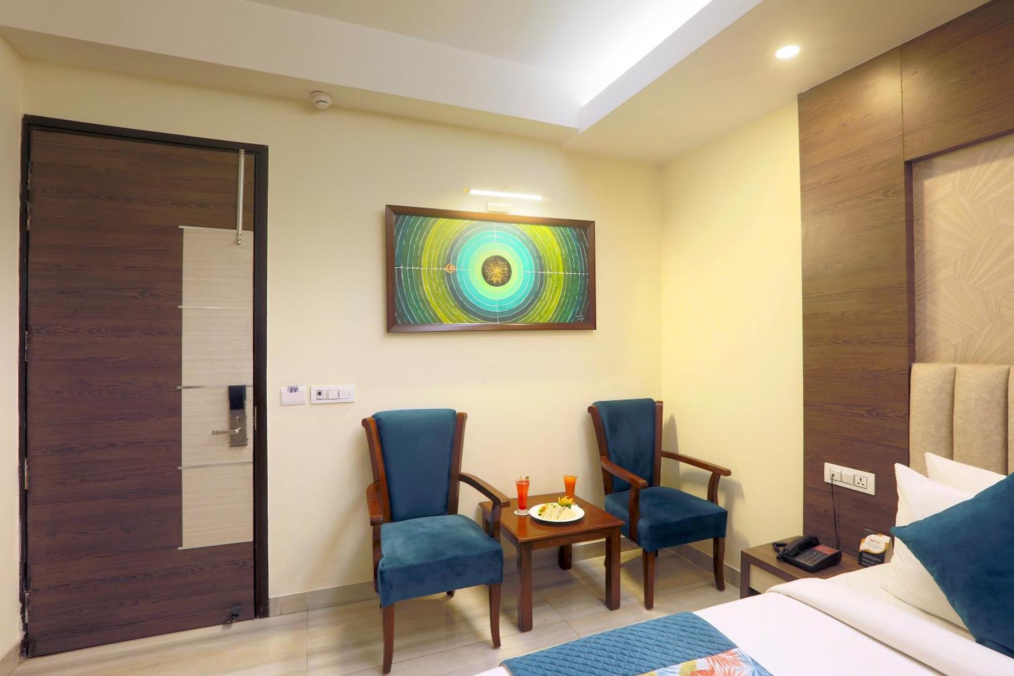 Hotel Oxmo Delhi Airport With Free Airport Transsfer New Delhi Buitenkant foto