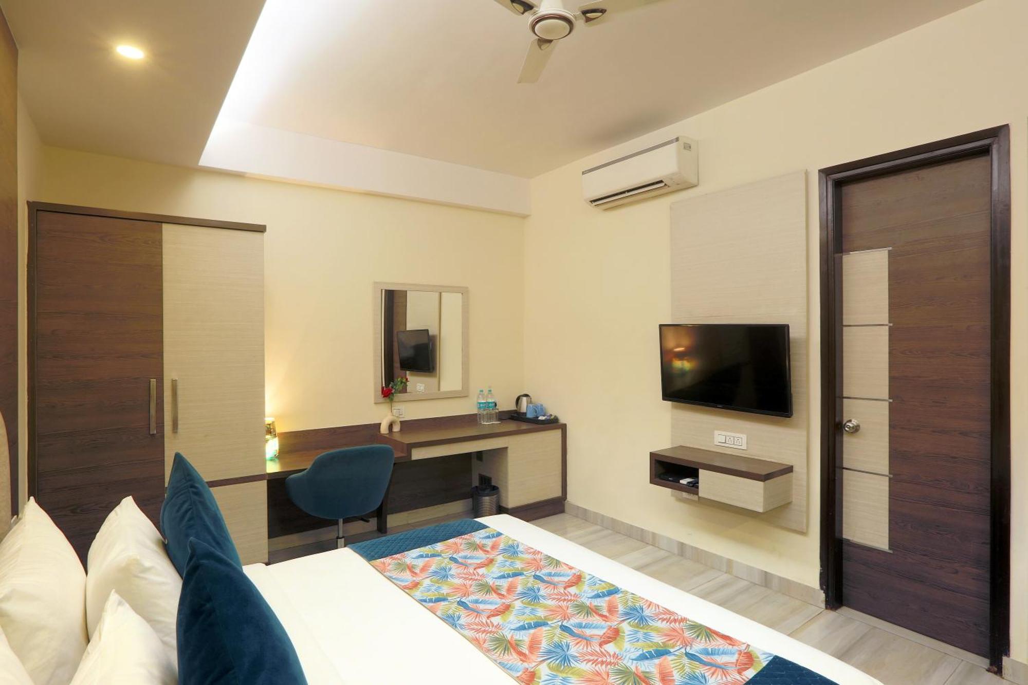 Hotel Oxmo Delhi Airport With Free Airport Transsfer New Delhi Buitenkant foto