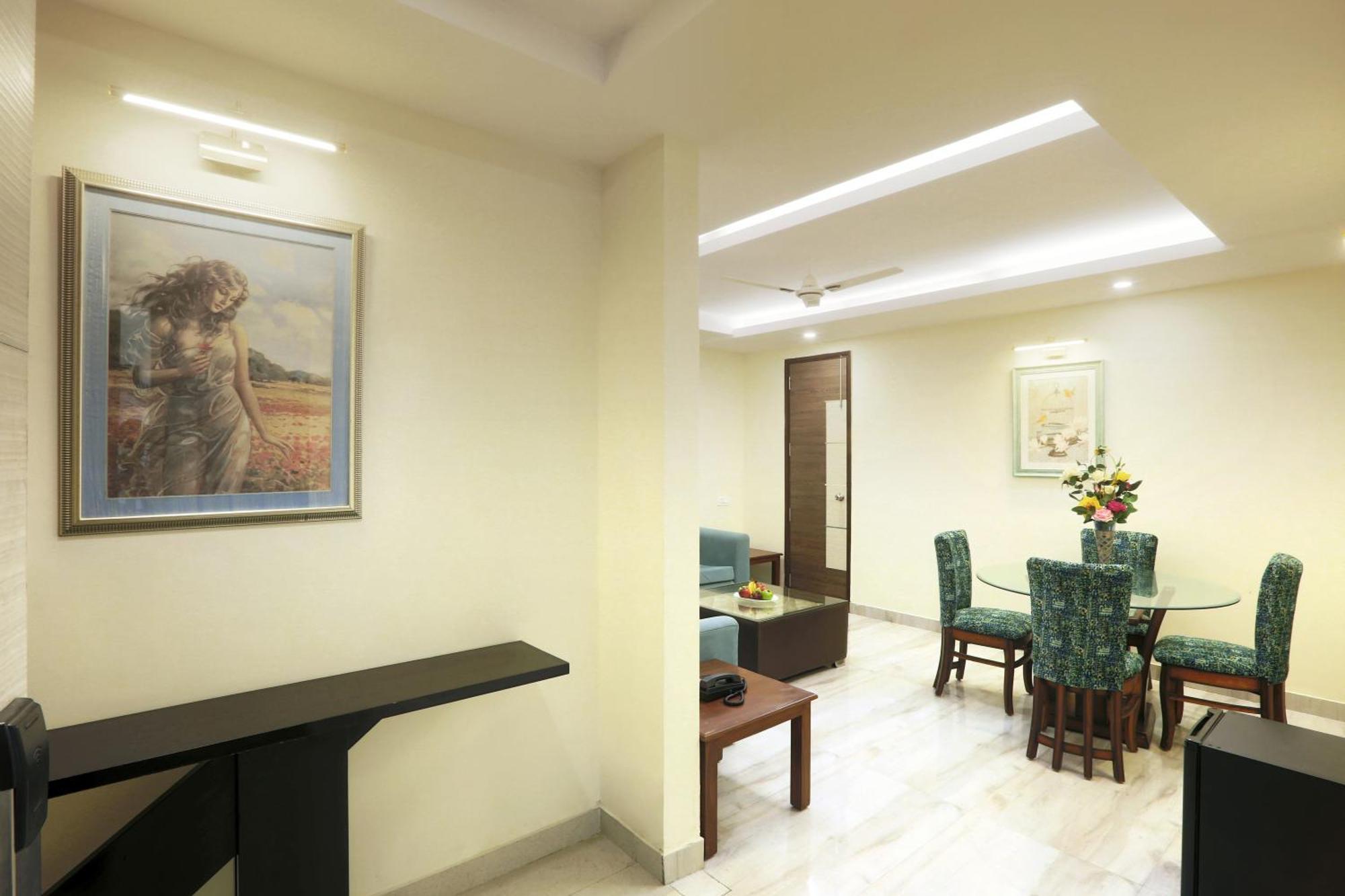 Hotel Oxmo Delhi Airport With Free Airport Transsfer New Delhi Buitenkant foto